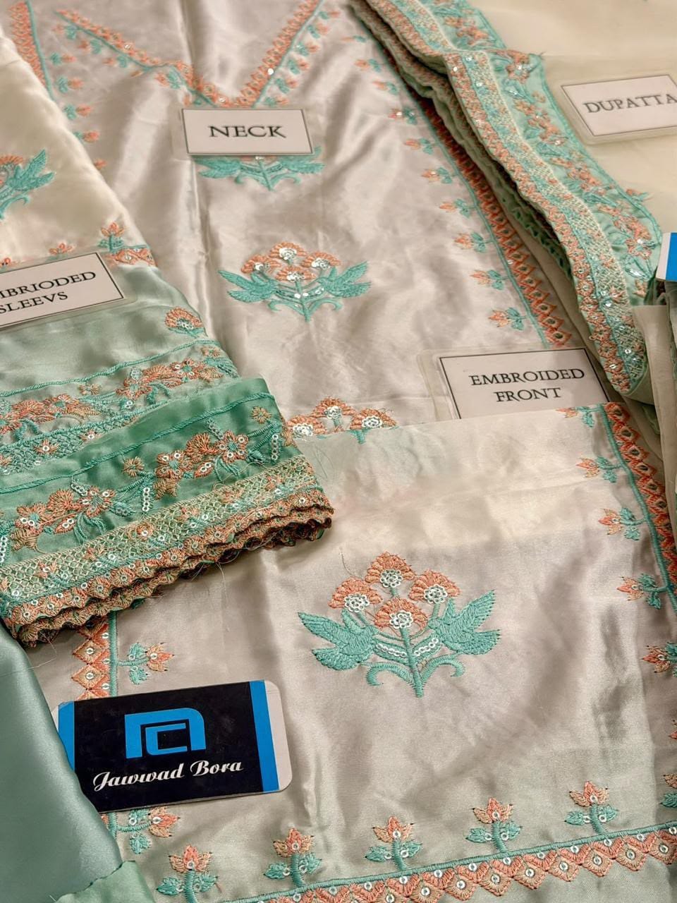 Aneelies Tie & Dye Charmoush Silk Heavy Embroidered Unstitched 3 Piece Suit with Organza Dupatta, Mint Cream (view 4)