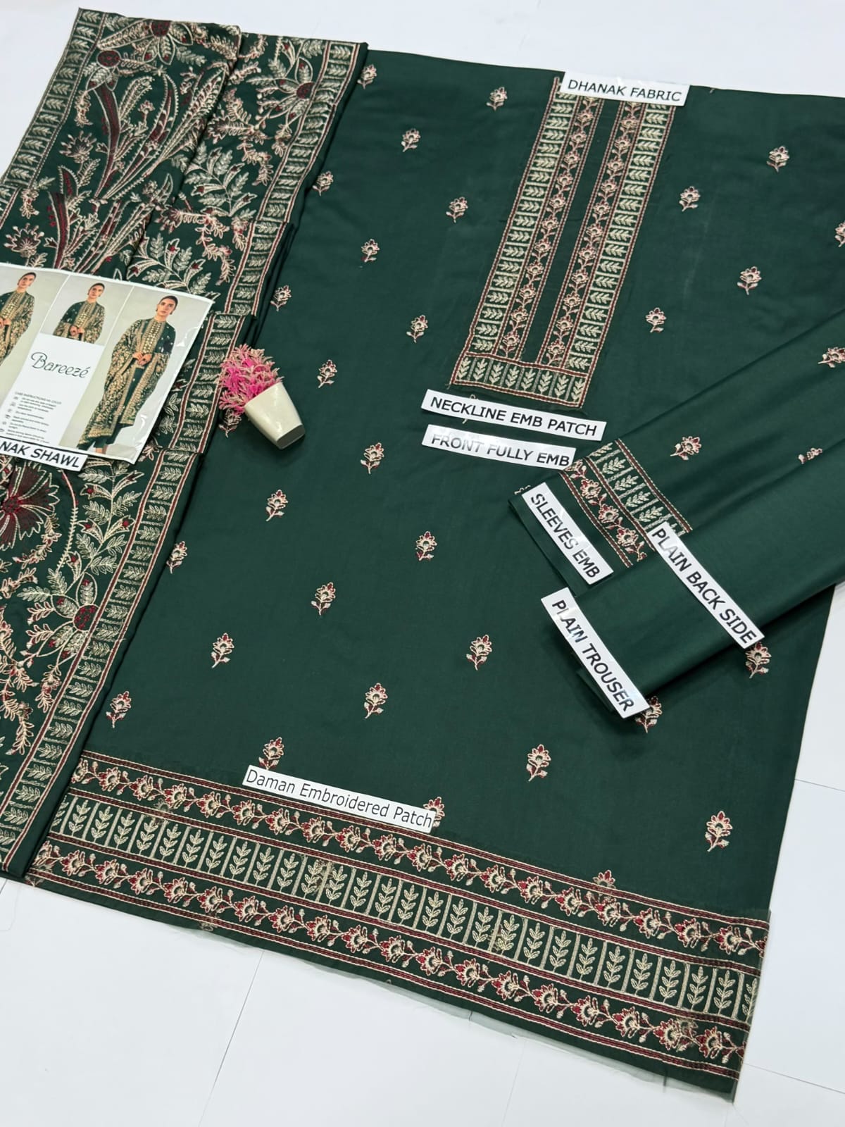 Bareeze Dhanak Embroidered Unstitched 3 Piece Suit with Embroidered Dhanak Shawl, Emerald Green (view 3)