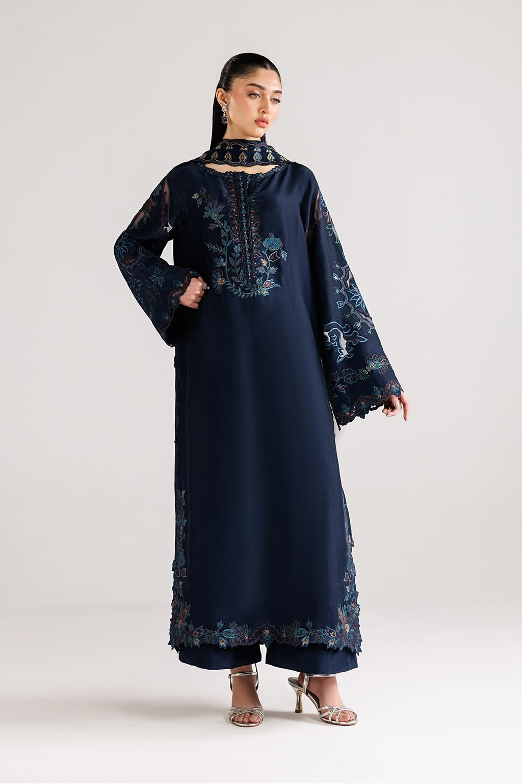 Iznik 2727 Winter Collection – Heavy Embroidered Dhanak Suit, Navy Blue