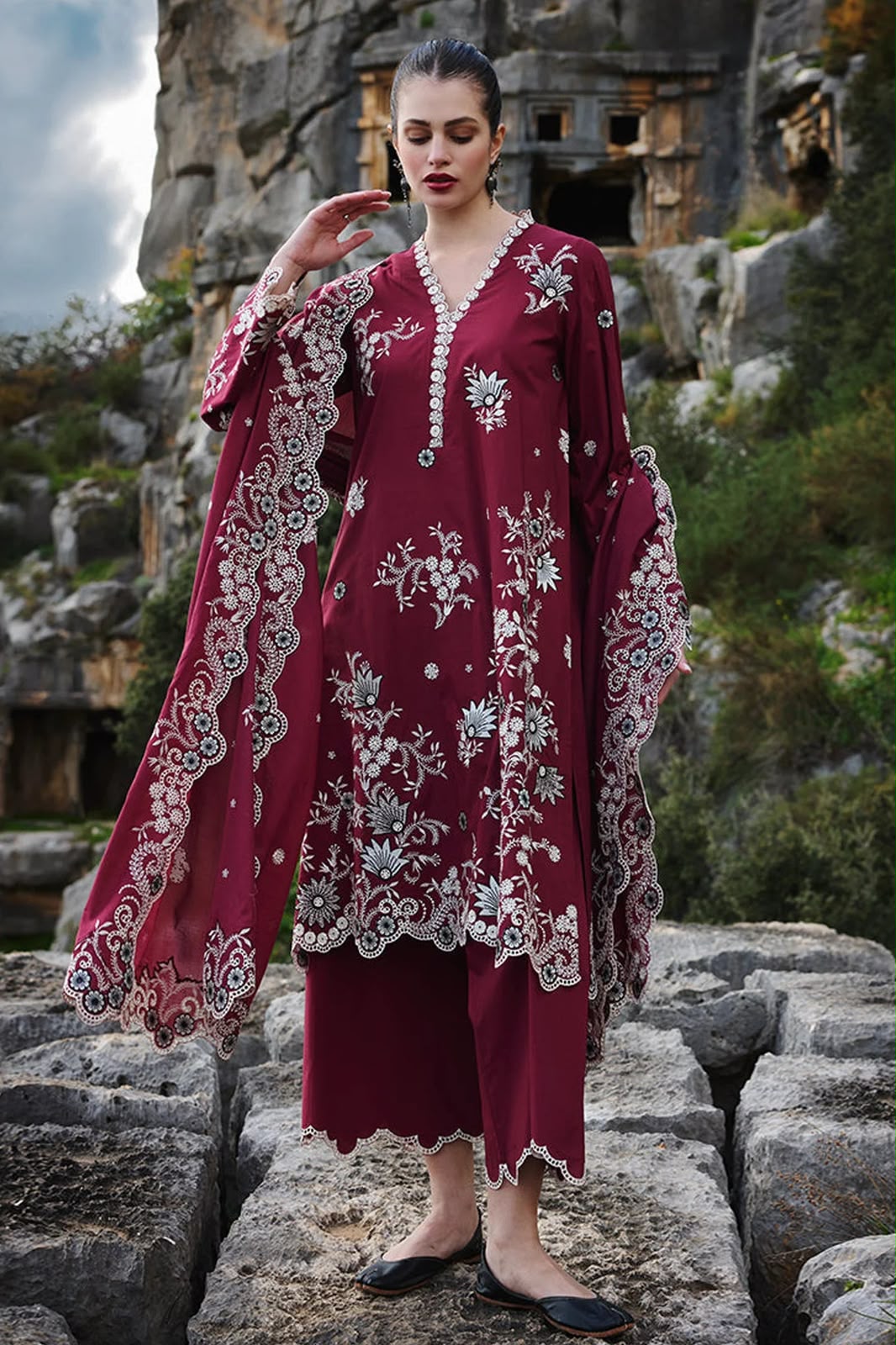 Sapphire Dhanak Heavy Embroidered 3 Piece Unstitched Suit 2748
