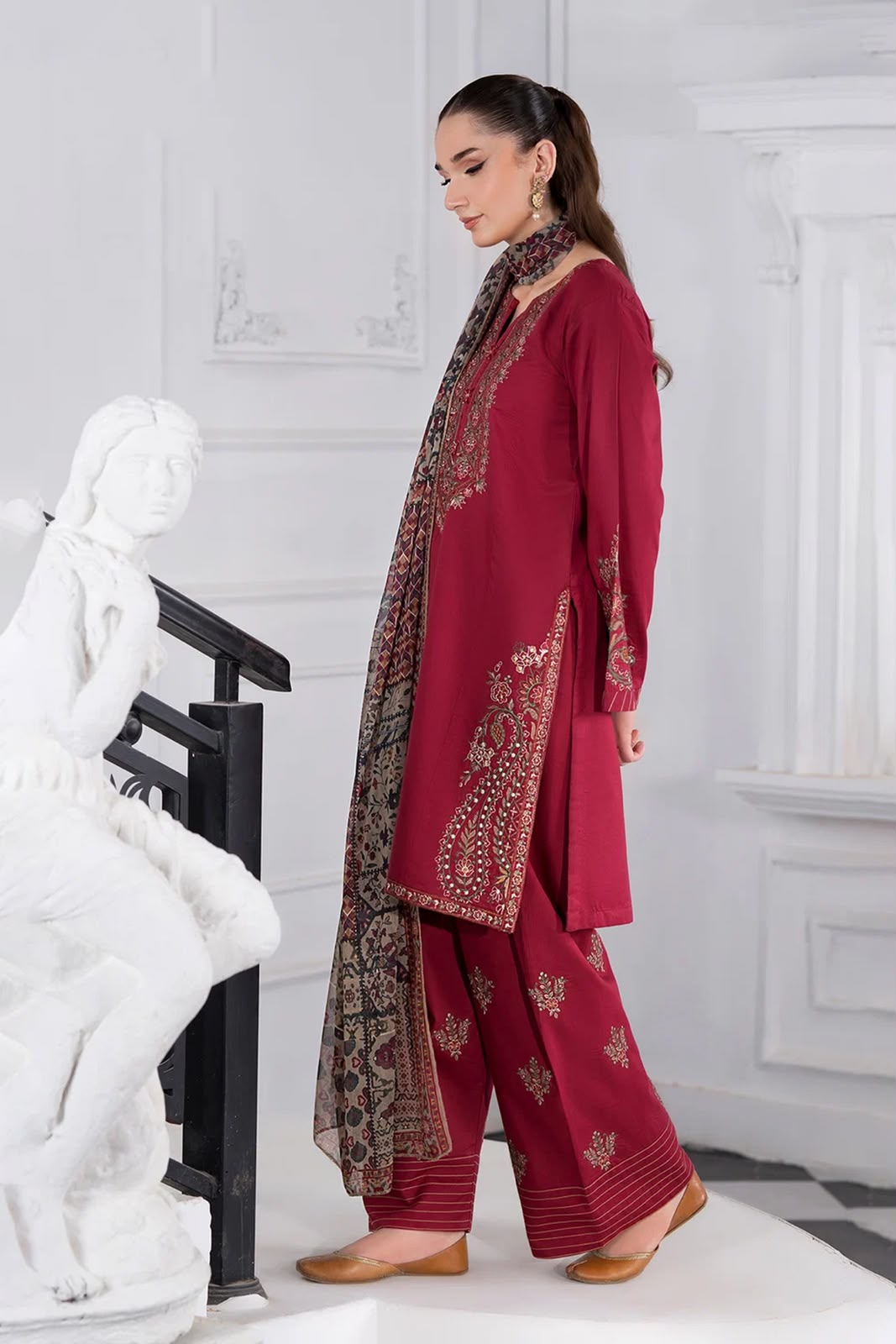 Batik Luxury Embroidered 2026 Fine Quality Dhanak Marina 3-Piece Unstitched Suit with Embroidered Trouser and Printed Shawl (view 3)