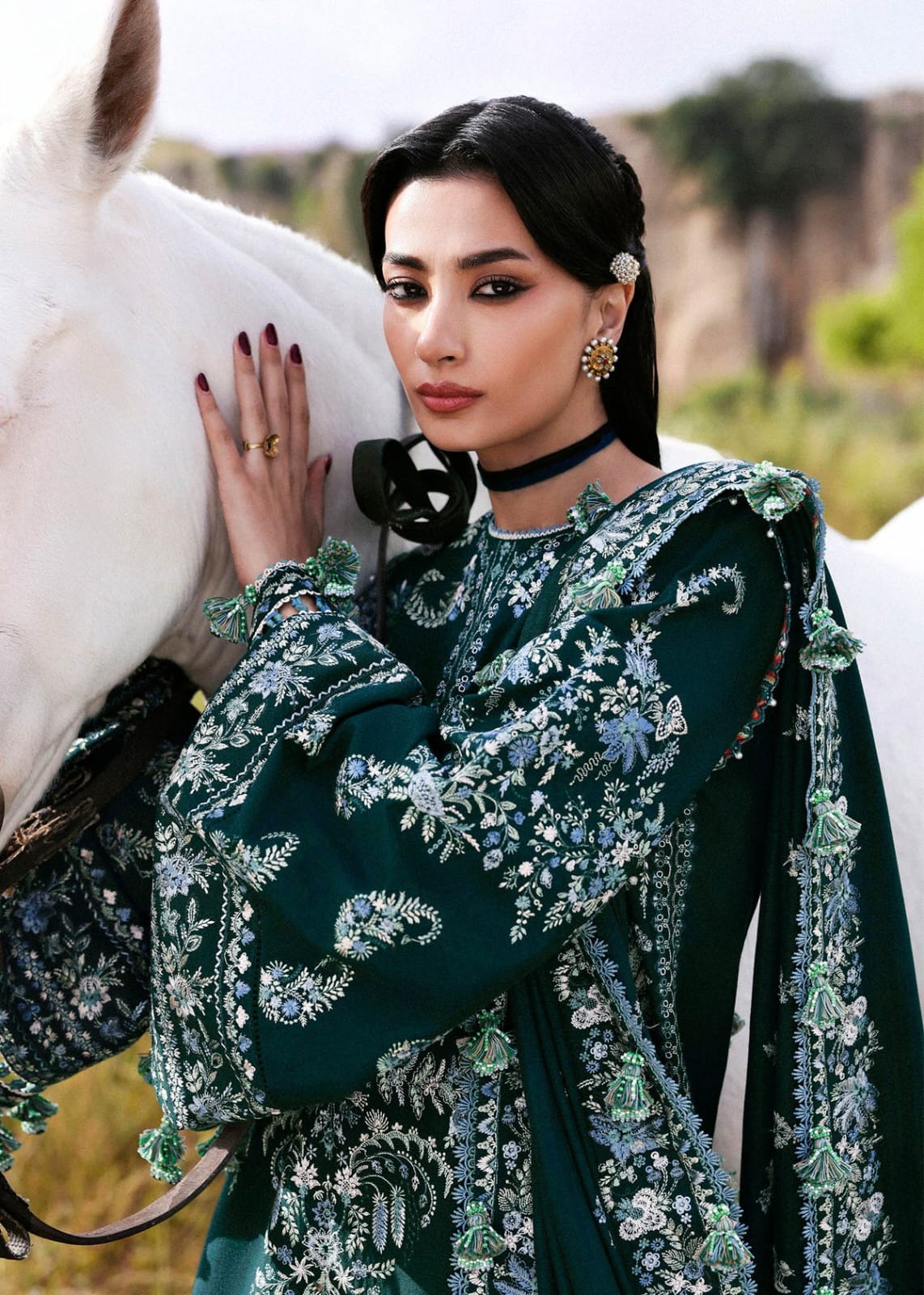 Hussain Rehar 6181 Winter Collection Dhanak Multi-Head Embroidered 3-Piece Unstitched Suit with Embroidered Dhanak Shawl – Emerald Green