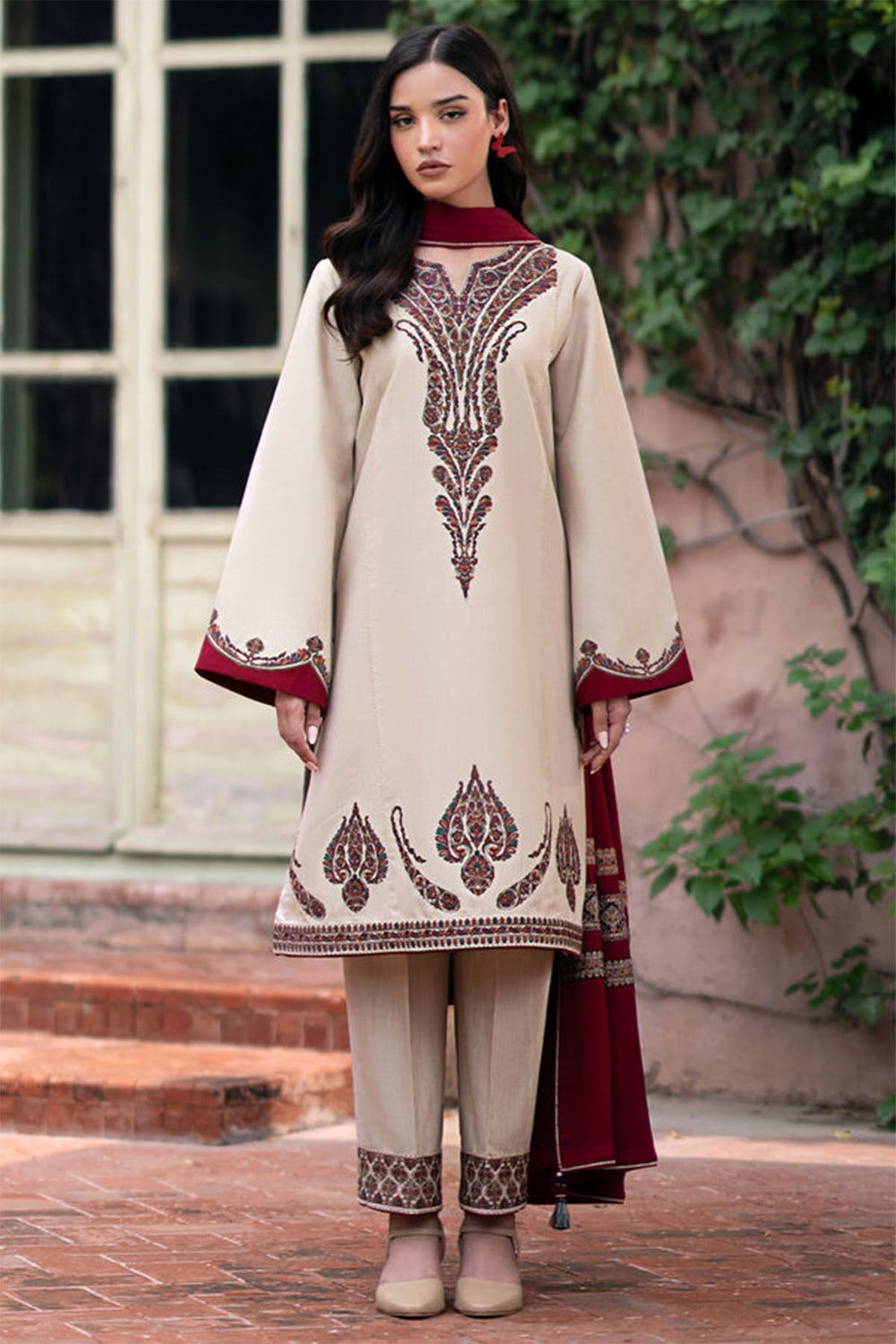 Jazmin Embroidered Dhanak 3-Piece Unstitched Suit – Beige
