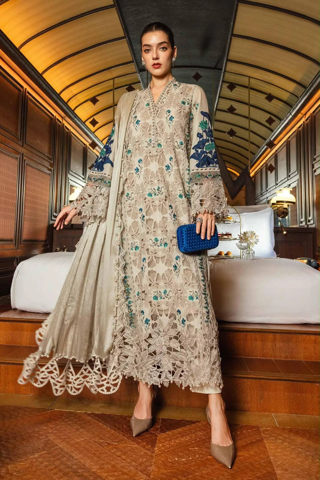Maria.B 7660 Winter Airjet Dhanak 3-Piece Heavy Embroidered Unstitched Suit – Taupe