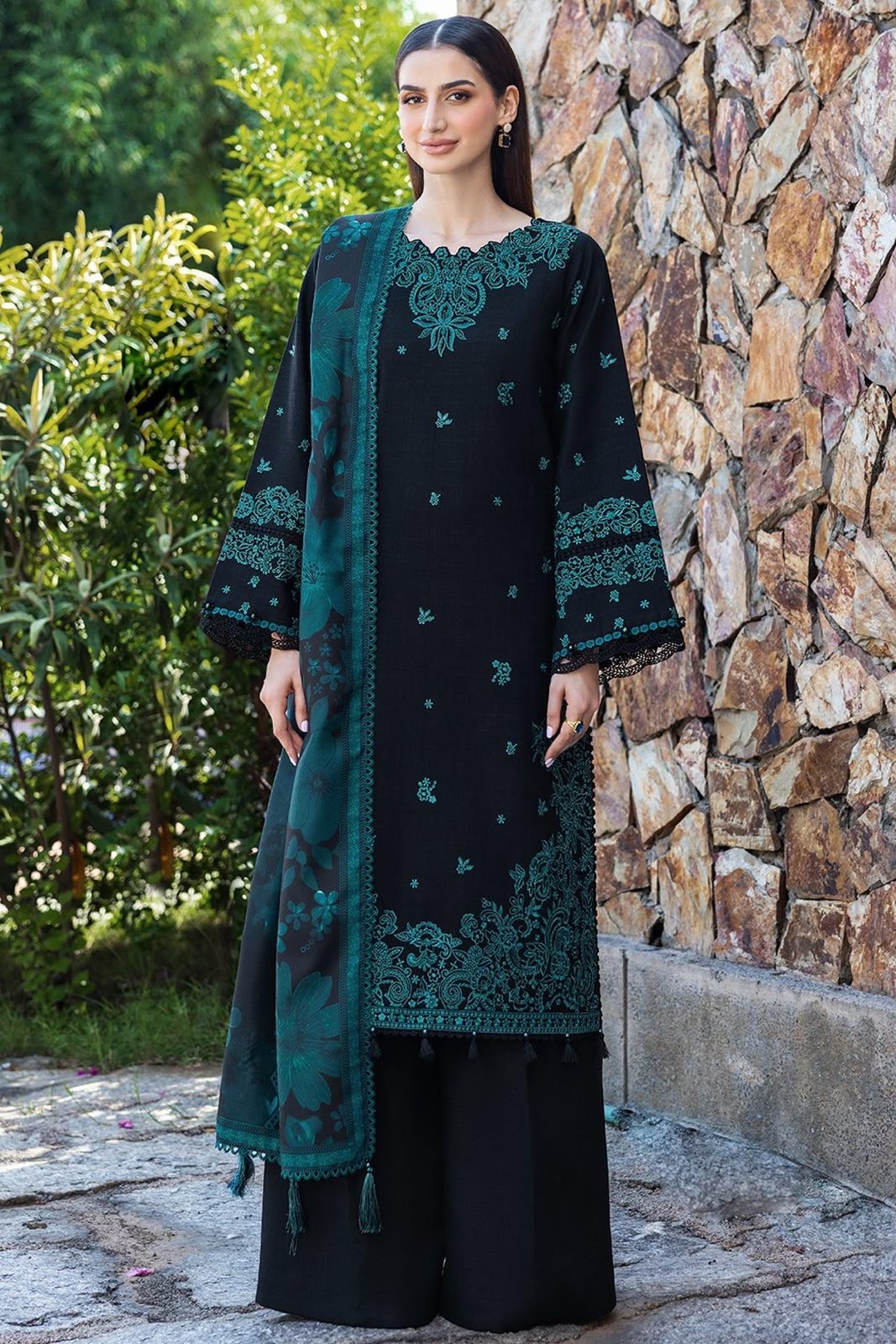 Urge Airjet Dhanak Embroidered 3-Piece Unstitched Suit with Digital Printed Pashmina Shawl – Black & Teal